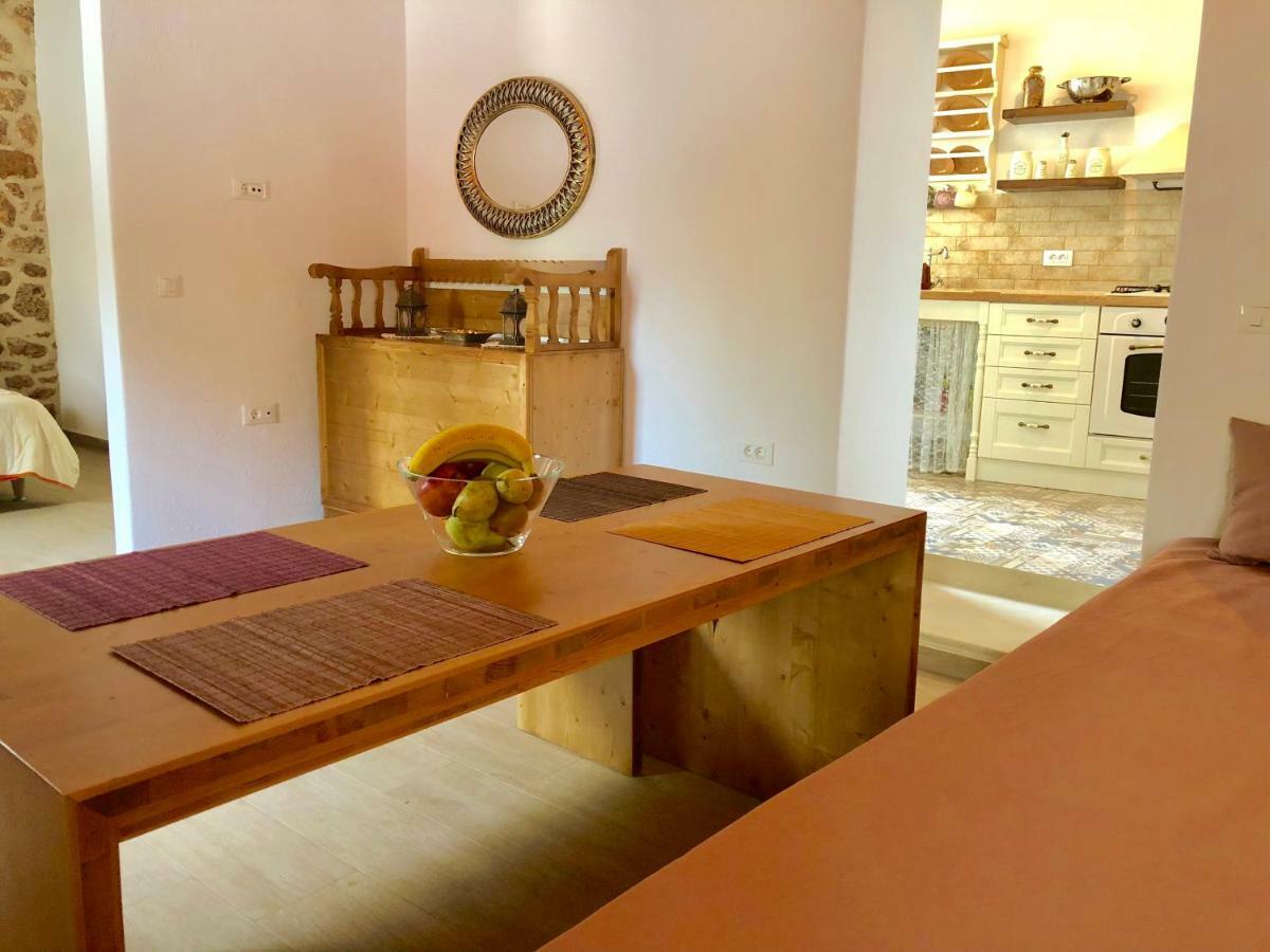 Bekos Traditional House Archangelos  Luaran gambar